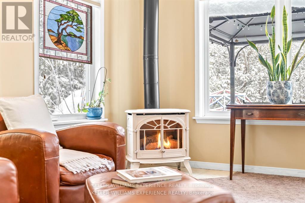 829 Memorial Avenue, Orillia, Ontario  L3V 0T7 - Photo 5 - S12795396