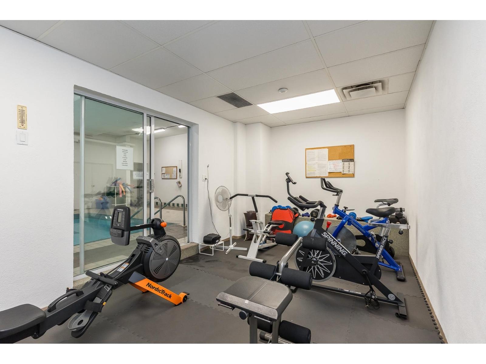 237 2451 Gladwin Rd Road, Abbotsford, British Columbia  V2T 3N8 - Photo 38 - R3090098