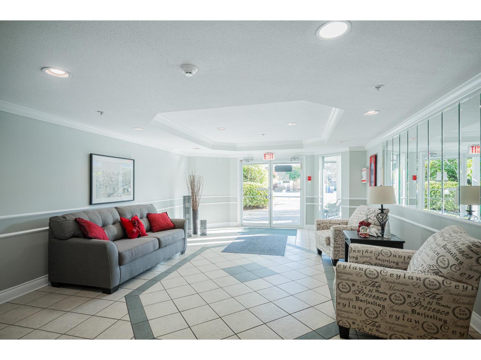 237 2451 Gladwin Rd Road, Abbotsford, British Columbia  V2T 3N8 - Photo 5 - R3090098