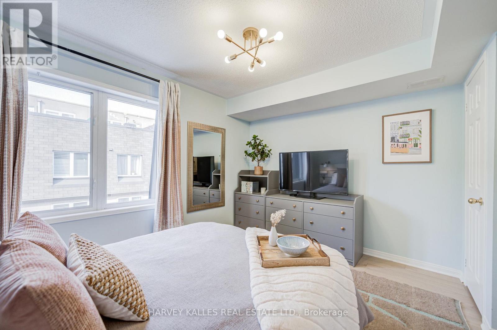 6 - 21 Foundry Avenue, Toronto, Ontario  M6H 4K7 - Photo 22 - W12795384