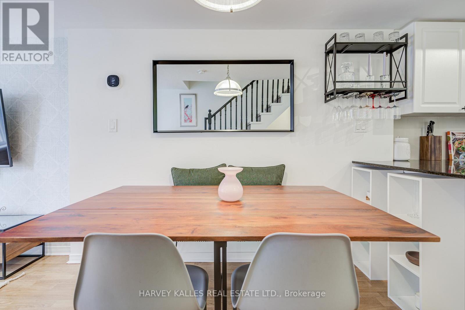 6 - 21 Foundry Avenue, Toronto, Ontario  M6H 4K7 - Photo 8 - W12795384