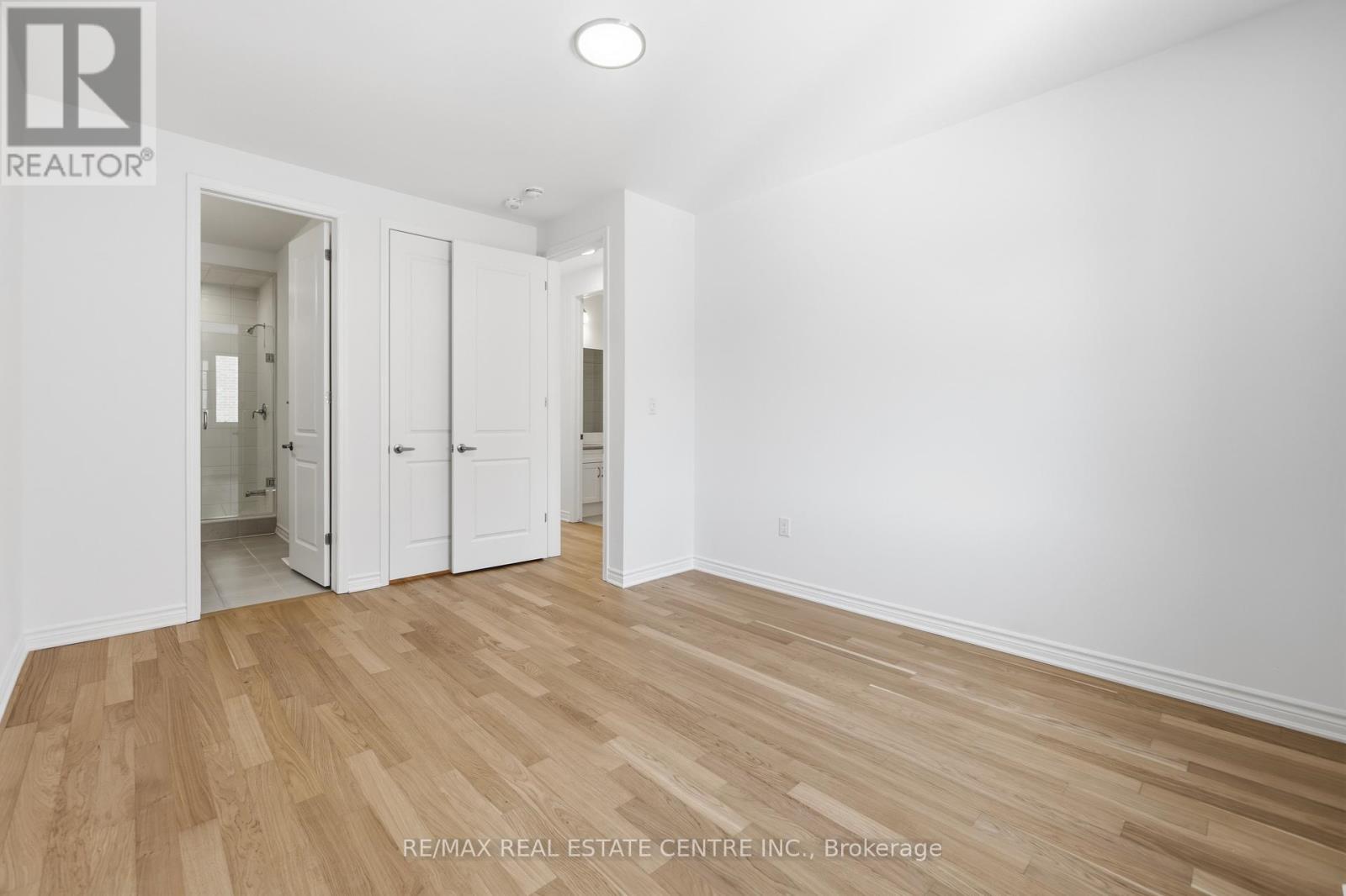 3155 Meadowridge Drive, Oakville, Ontario  L6H 8B4 - Photo 16 - W12795462