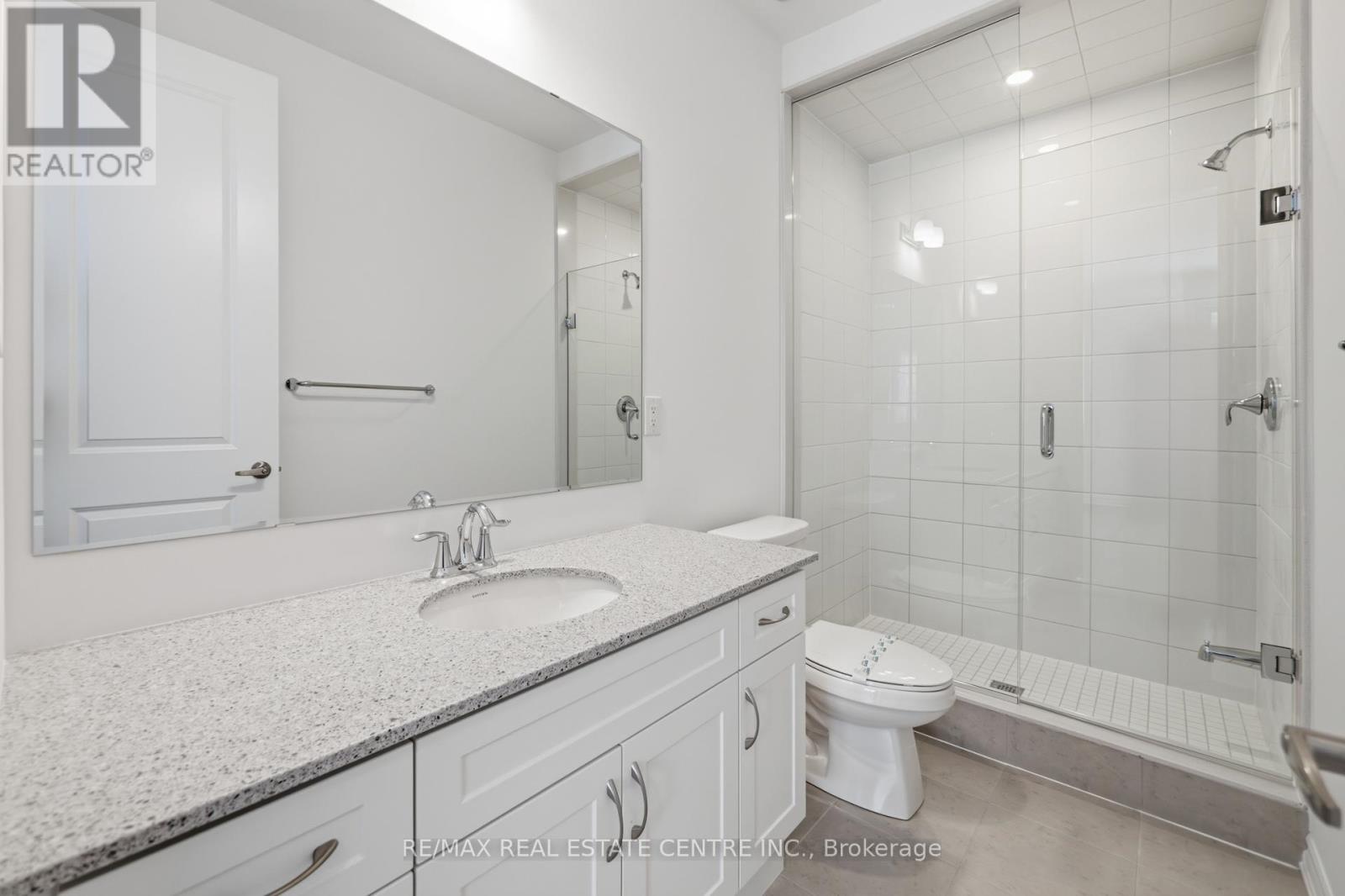 3155 Meadowridge Drive, Oakville, Ontario  L6H 8B4 - Photo 19 - W12795462