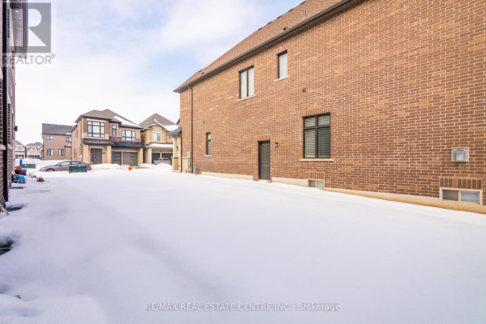 3155 Meadowridge Drive, Oakville, Ontario  L6H 8B4 - Photo 32 - W12795462