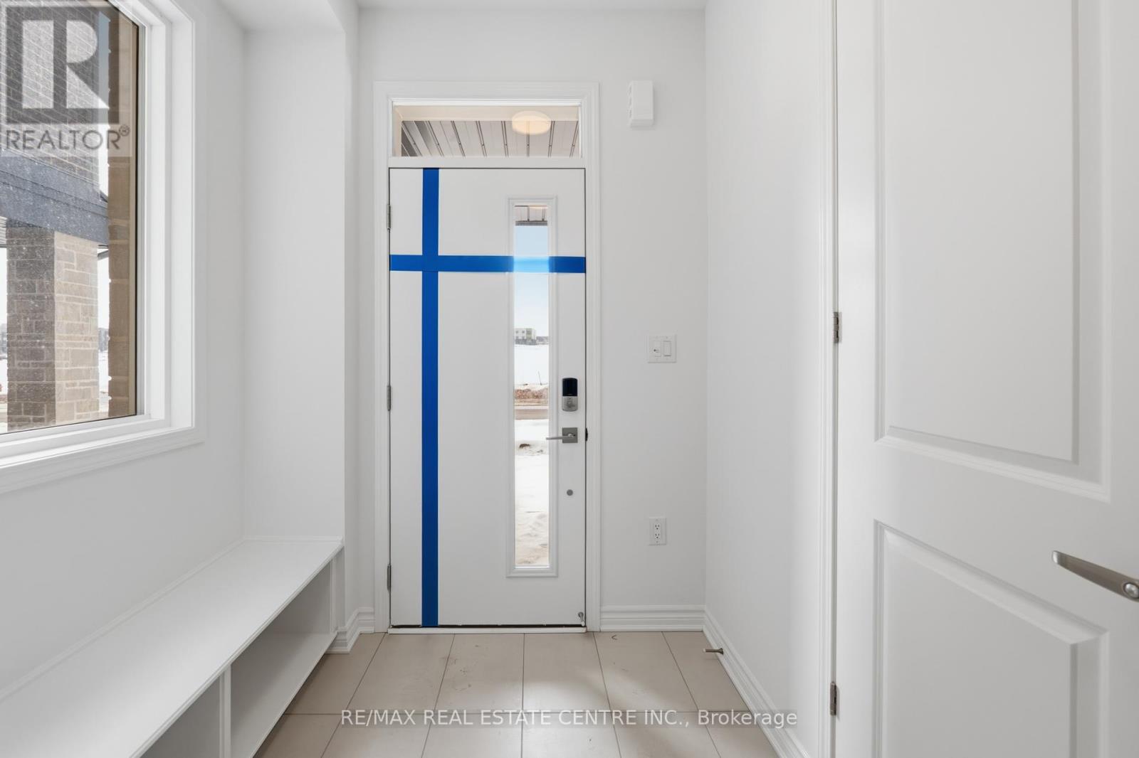 3155 Meadowridge Drive, Oakville, Ontario  L6H 8B4 - Photo 6 - W12795462