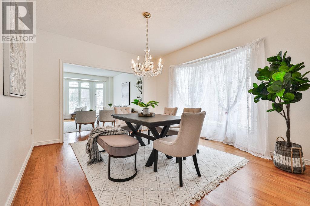 3952 Rolling Valley Drive, Mississauga, Ontario  L5L 5V9 - Photo 9 - W12795484