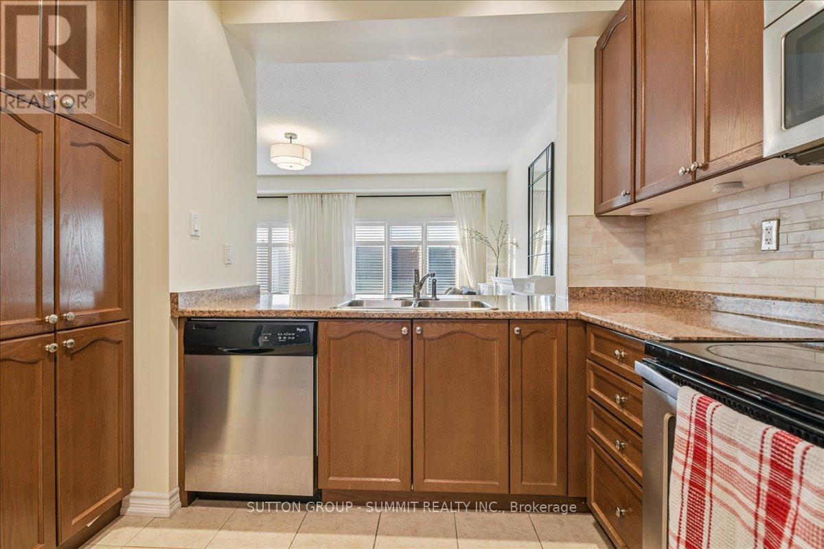 242 Andrews Trail, Milton (Cl Clarke), Ontario  L9T 6S6 - Photo 13 - W12795514