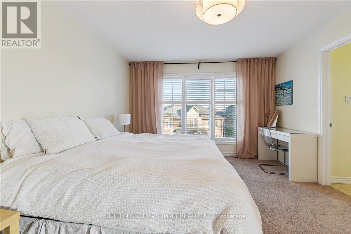 242 Andrews Trail, Milton (Cl Clarke), Ontario  L9T 6S6 - Photo 22 - W12795514