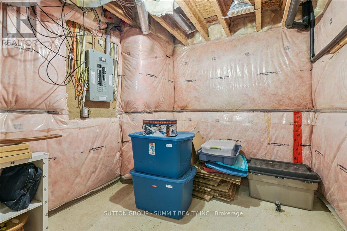 242 Andrews Trail, Milton (Cl Clarke), Ontario  L9T 6S6 - Photo 32 - W12795514