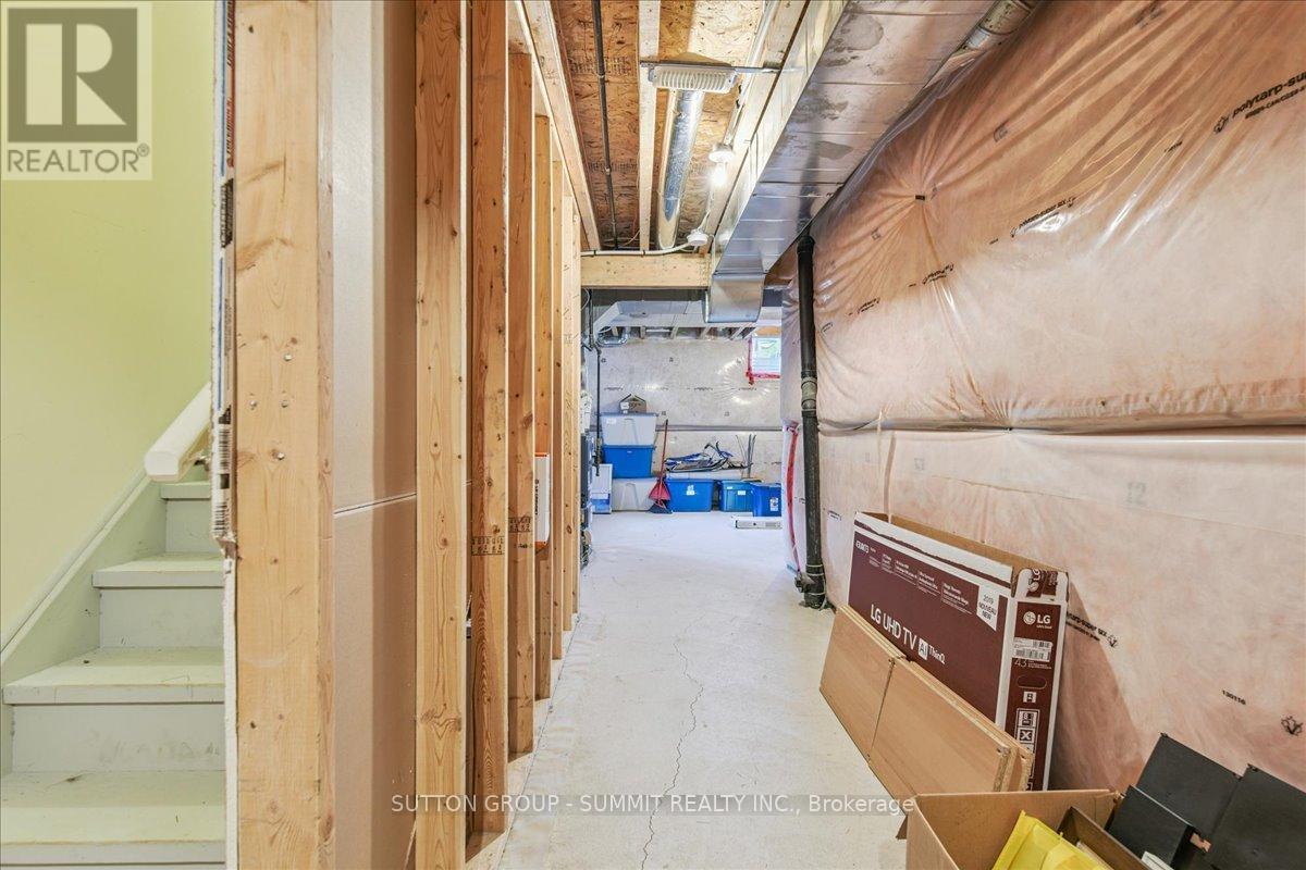 242 Andrews Trail, Milton (Cl Clarke), Ontario  L9T 6S6 - Photo 33 - W12795514