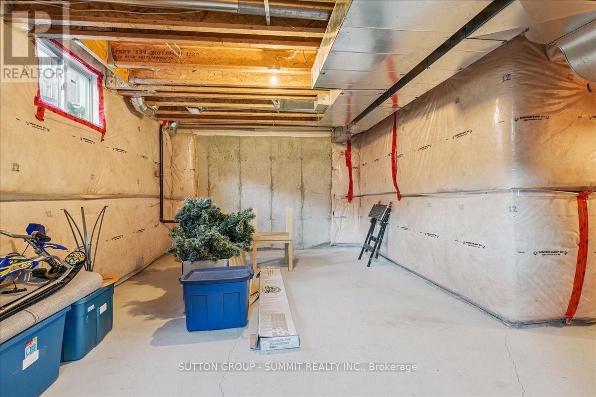 242 Andrews Trail, Milton (Cl Clarke), Ontario  L9T 6S6 - Photo 34 - W12795514