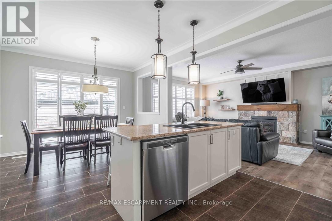 115 Larry Crescent, Haldimand, Ontario  N3W 0B2 - Photo 11 - X12795362