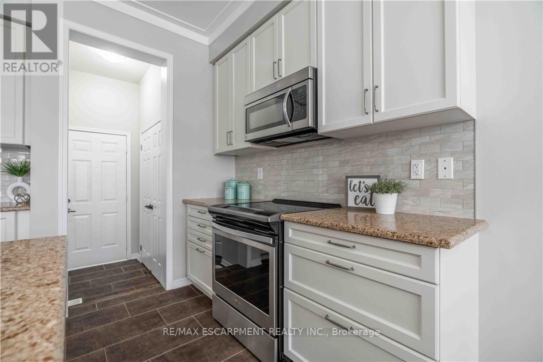 115 Larry Crescent, Haldimand, Ontario  N3W 0B2 - Photo 13 - X12795362