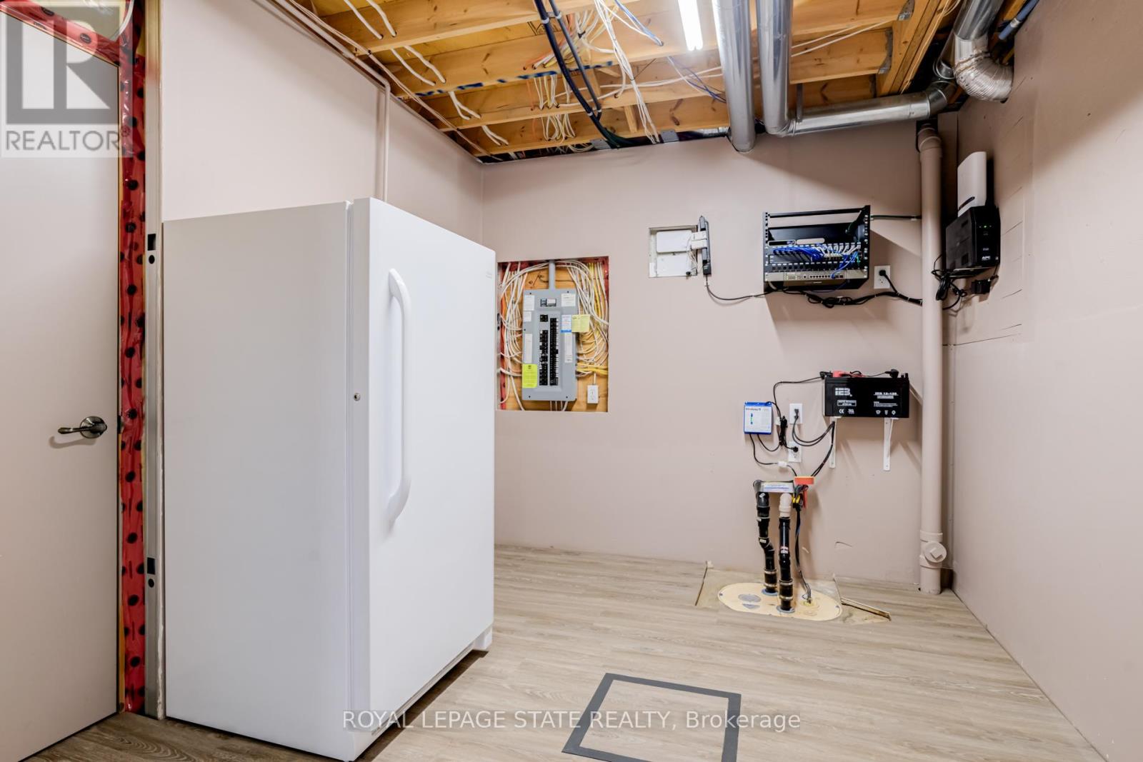 114 Armour Crescent, Hamilton (Meadowlands), Ontario  L9K 1R9 - Photo 45 - X12795406