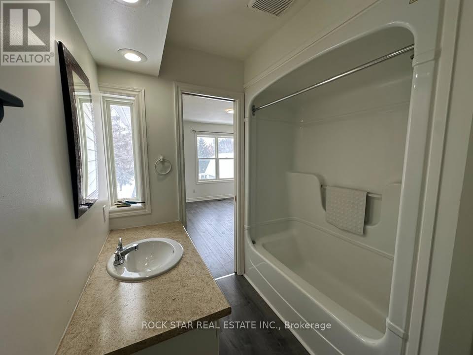 A - 233-A Vine Street, St. Catharines (Fairview), Ontario  L2M 4S9 - Photo 18 - X12795418