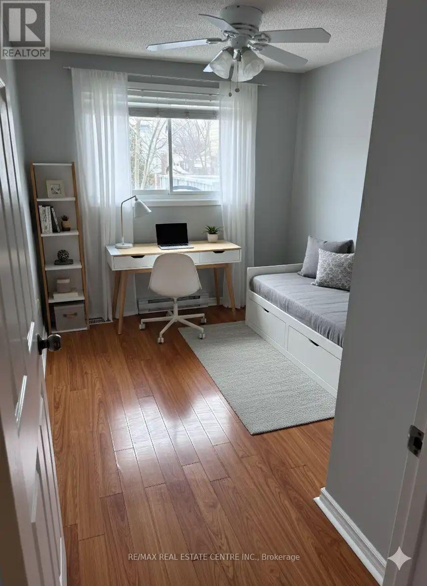 656 Hillview Road E, Cambridge, Ontario  N3H 5H3 - Photo 3 - X12795430