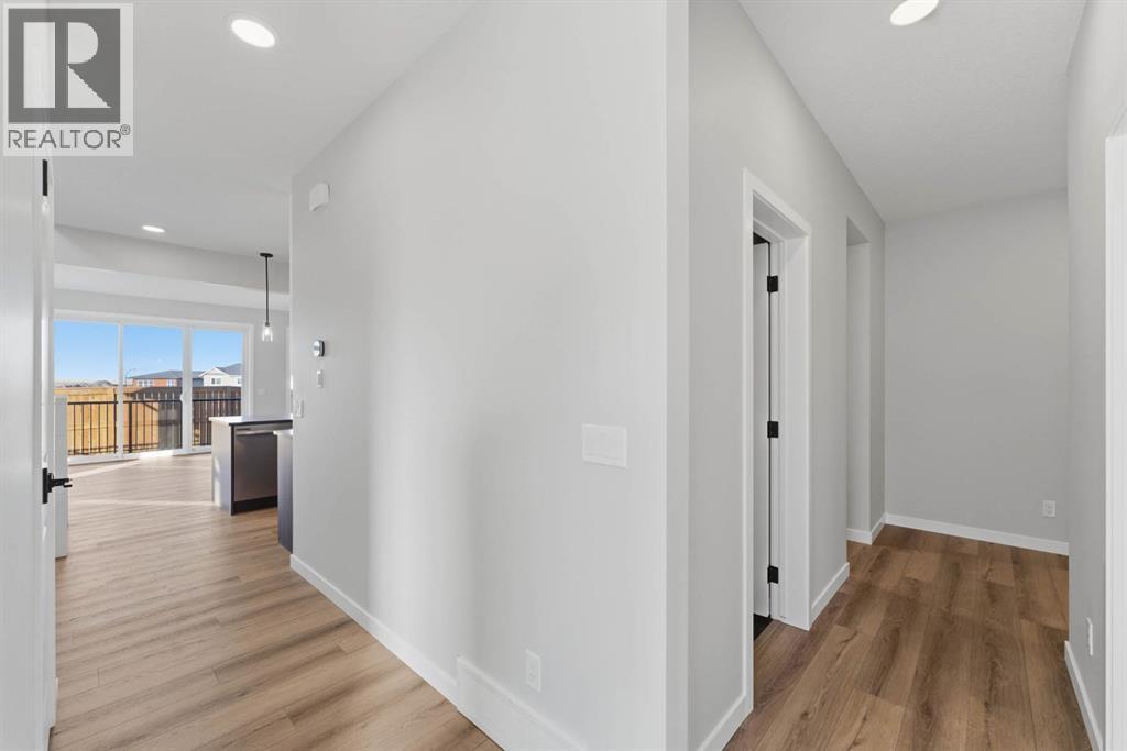 72 Lewiston Drive Ne, Calgary, Alberta  T3P 2H9 - Photo 5 - A2274107