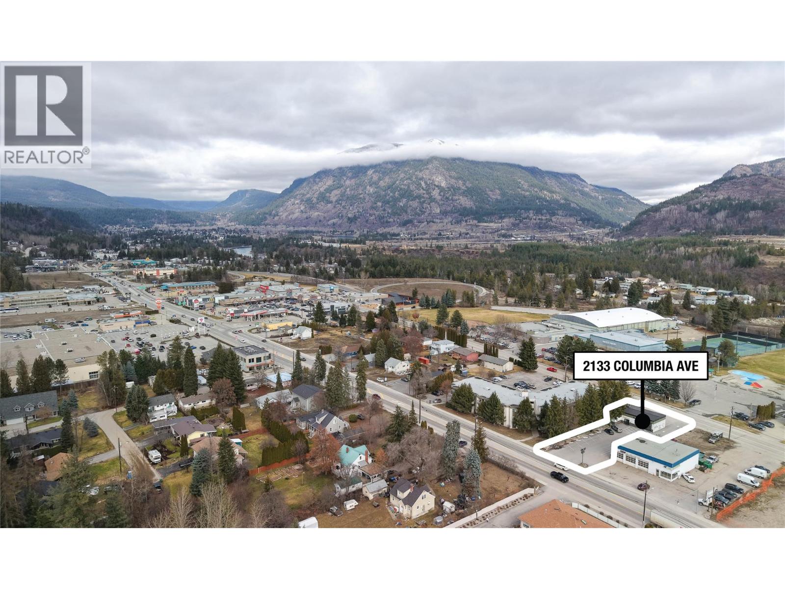 2133 Columbia Avenue, Castlegar, British Columbia  V1N 2W9 - Photo 3 - 10374735