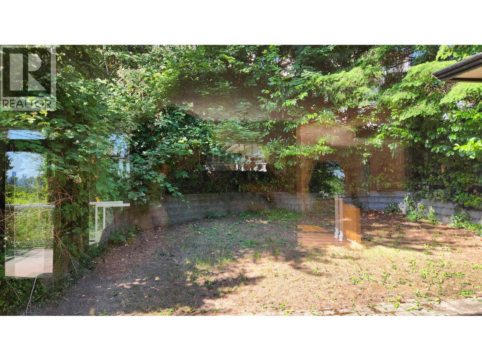 1170 W 17th Street, North Vancouver, British Columbia  V7P 1W2 - Photo 10 - R3086924