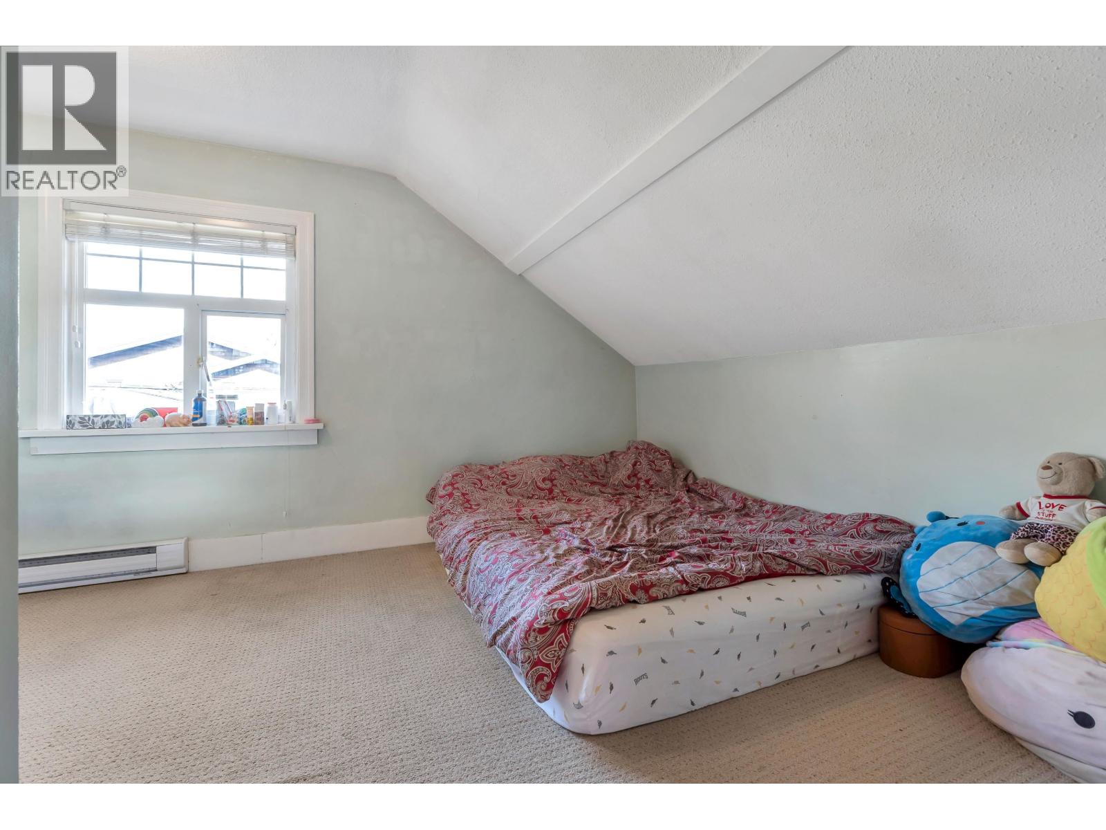 125 N Gilmore Avenue, Burnaby, British Columbia  V5C 1V6 - Photo 23 - R3087700