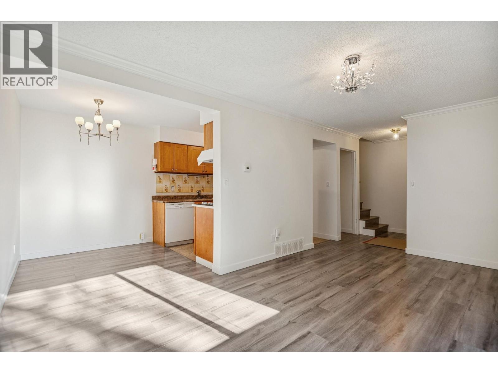 121 3461 E 49th Avenue, Vancouver, British Columbia  V5S 1M3 - Photo 7 - R3090310