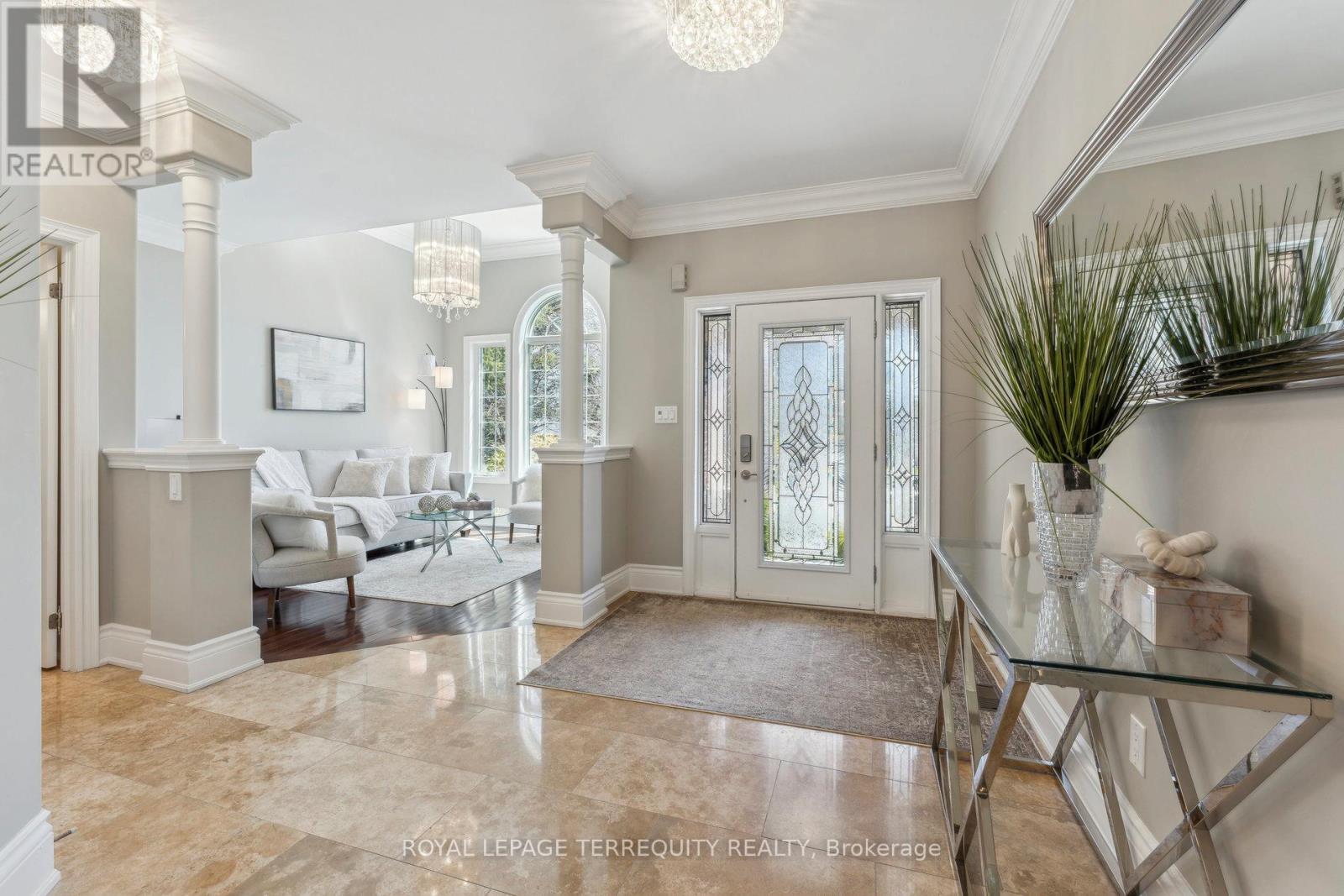 26 Antrim Court, Caledon, Ontario  L7C 1R1 - Photo 7 - W12793328