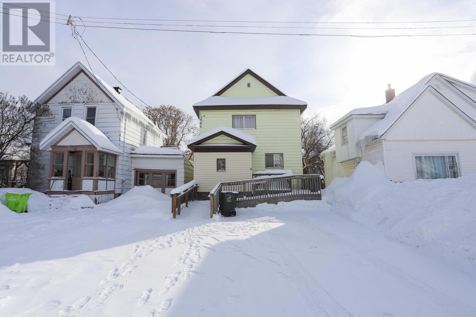 8 Dufferin St, Sault Ste. Marie, Ontario P6B 2N4 - Photo 2 - SM260166