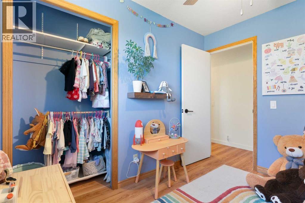 9308 26 Street Sw, Calgary, Alberta  T2V 4G9 - Photo 21 - A2270205