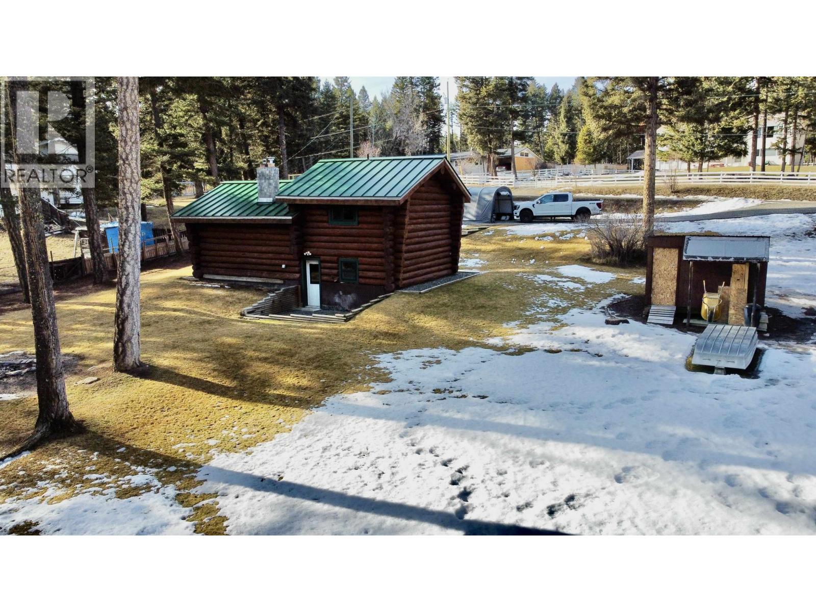 4895 Meesquono Trail, 108 Mile Ranch, British Columbia  V0K 2Z0 - Photo 20 - R3090206