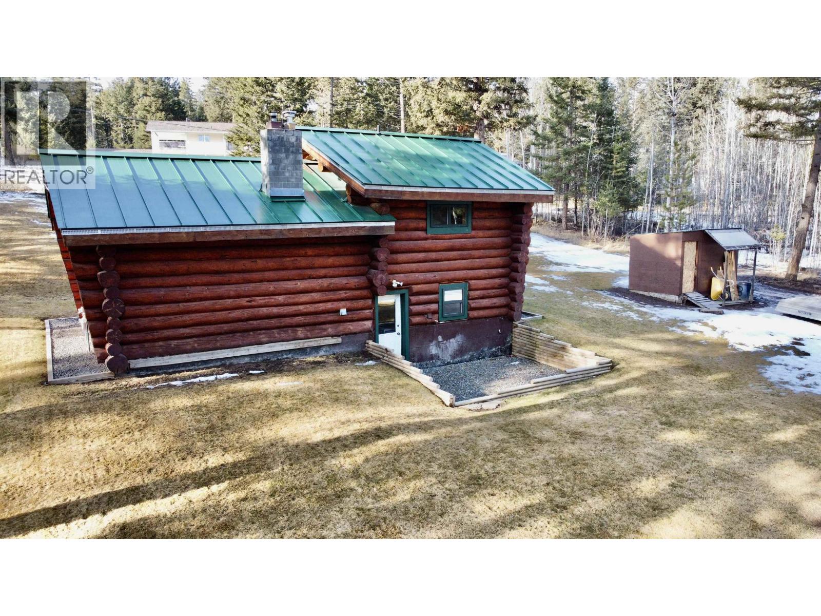 4895 Meesquono Trail, 108 Mile Ranch, British Columbia  V0K 2Z0 - Photo 17 - R3090206