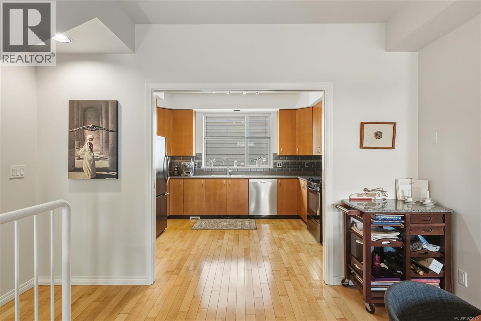 13 60 Dallas Rd, Victoria, British Columbia  V8V 1A2 - Photo 7 - 1025175