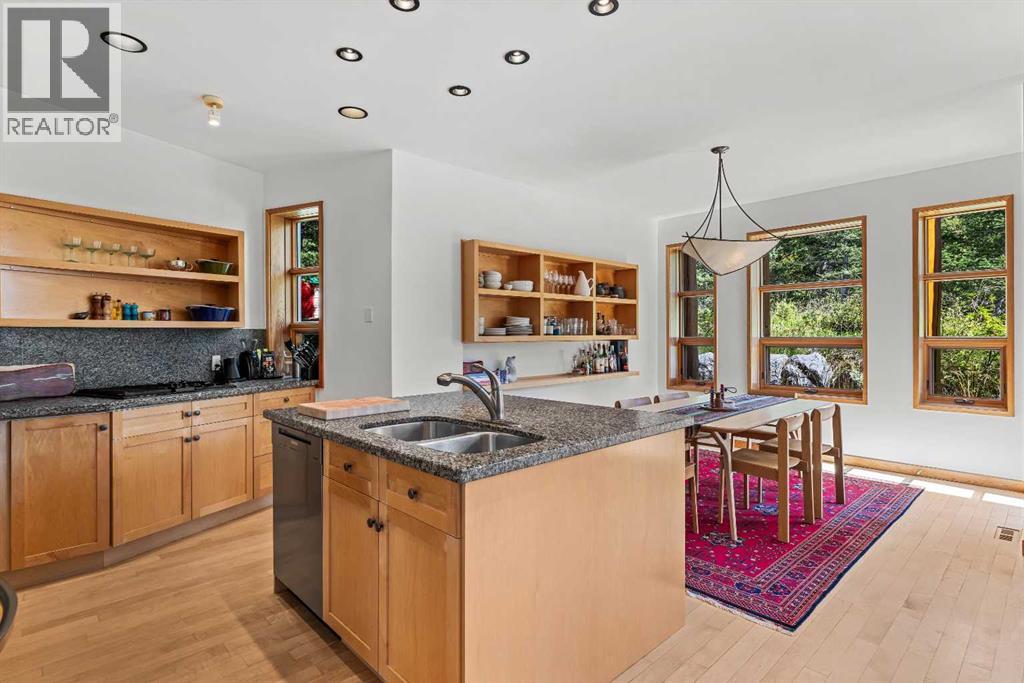 24 Blue Grouse Ridge, Canmore, Alberta  T1W 1L5 - Photo 16 - A2278355