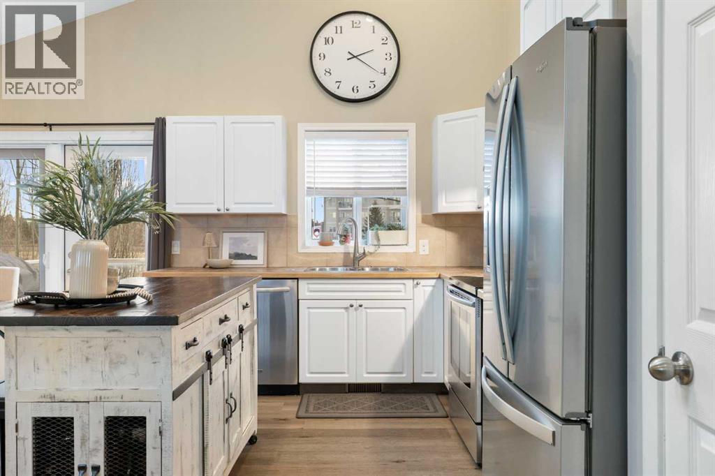 20 Willowbrook Crescent Nw, Airdrie, Alberta  T4B 2S4 - Photo 7 - A2284649