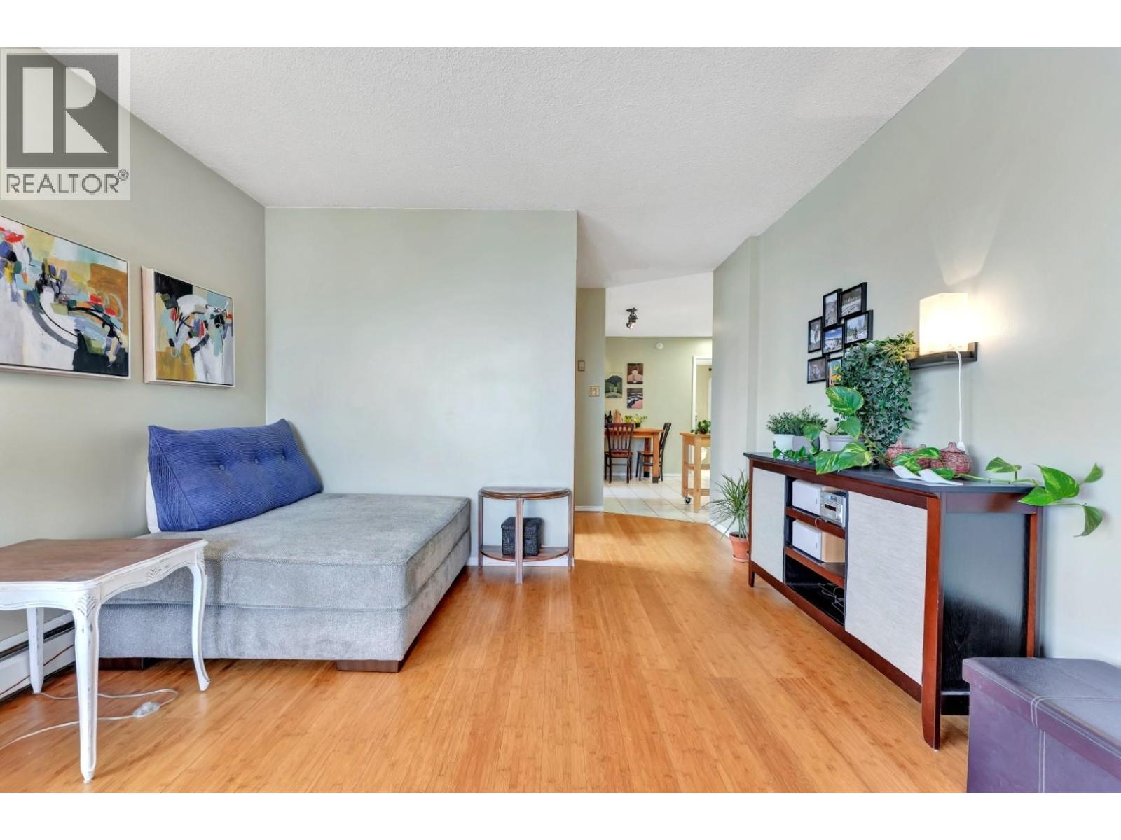 2206 3755 Bartlett Court, Burnaby, British Columbia  V3J 7G7 - Photo 5 - R3090594