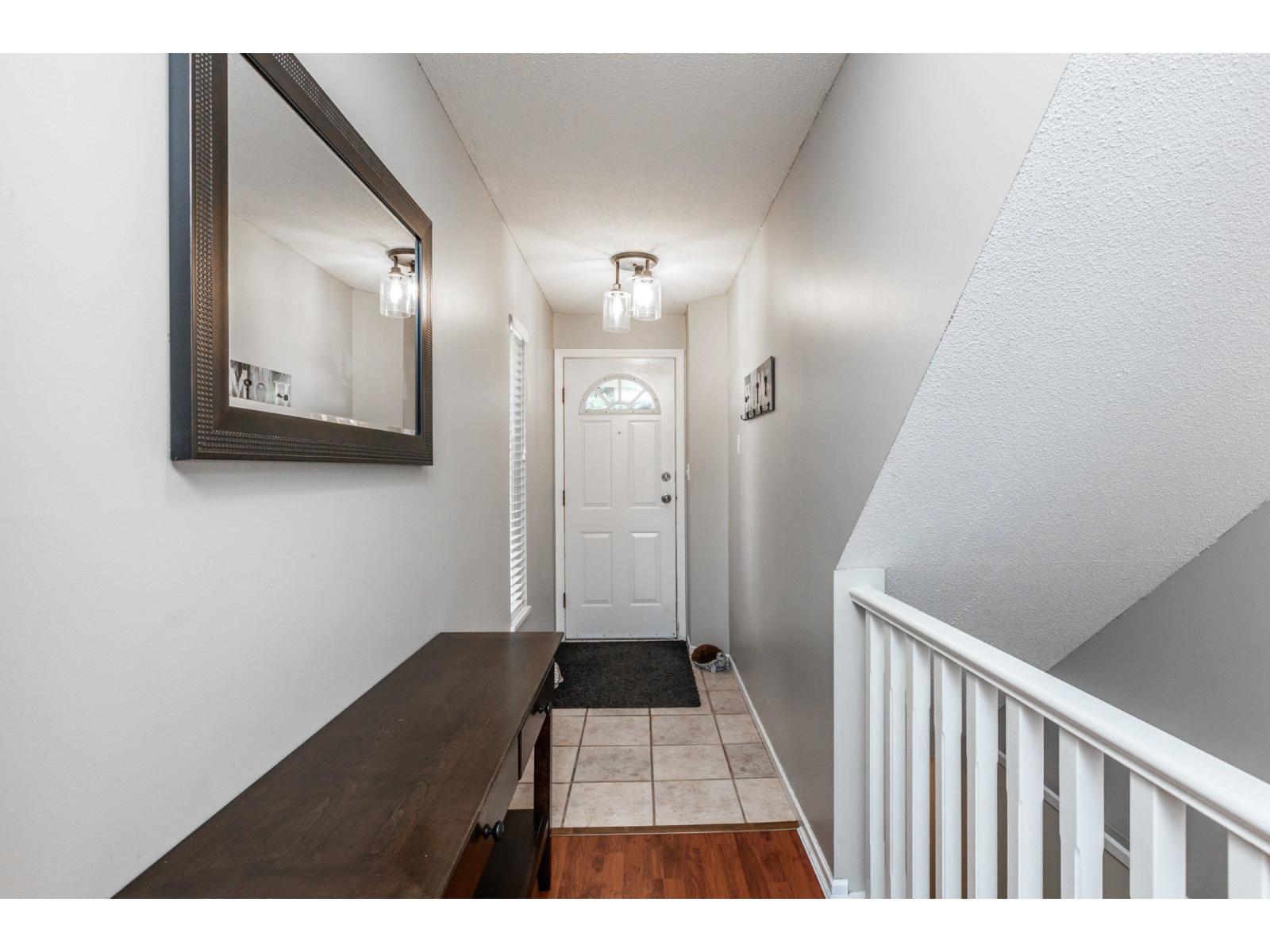 54 8892 208 Street, Langley, British Columbia  V1M 2N8 - Photo 3 - R3090375