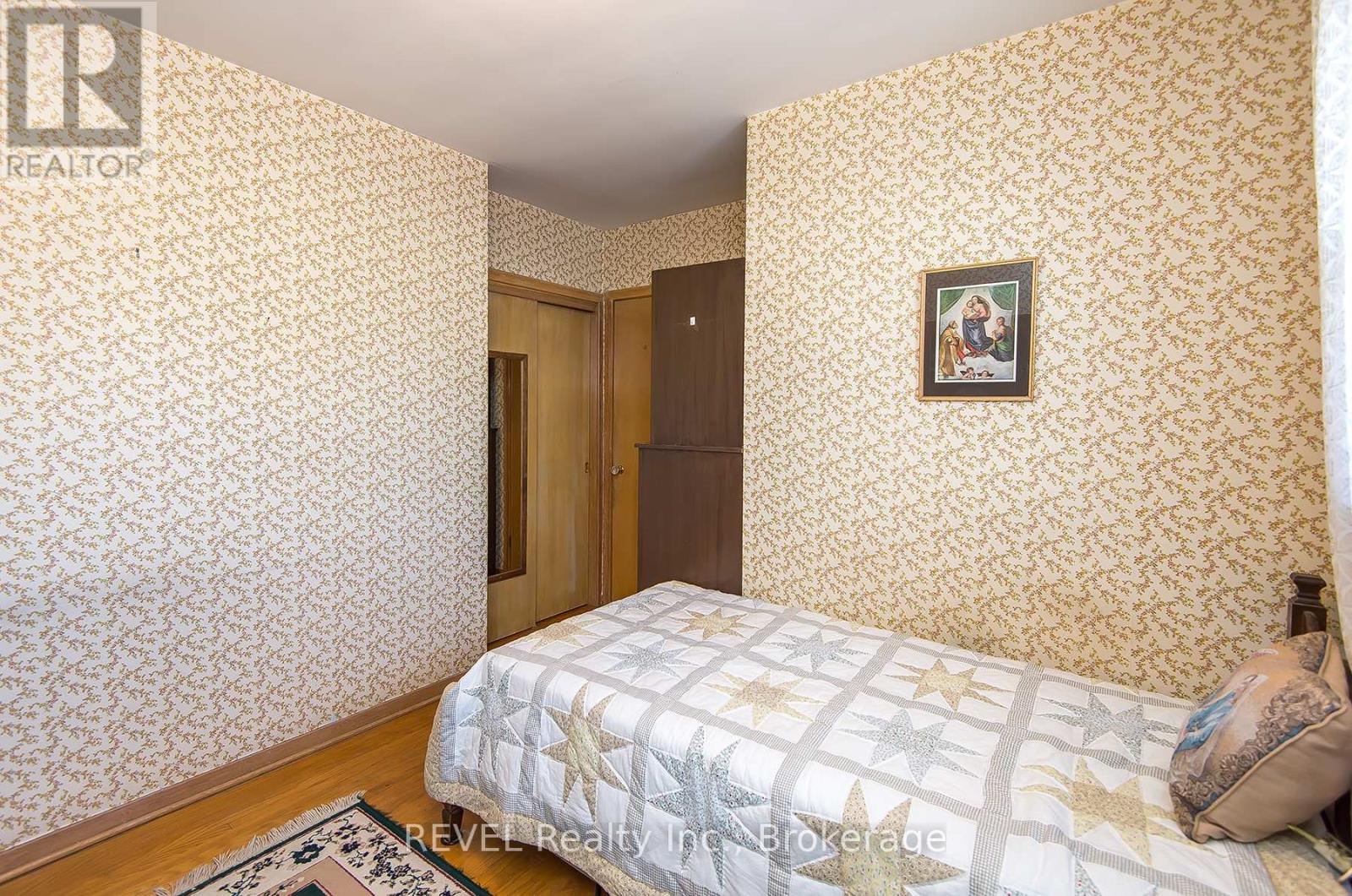 9 Hawthorne Avenue, St. Catharines, Ontario  L2M 6A8 - Photo 13 - X12795616