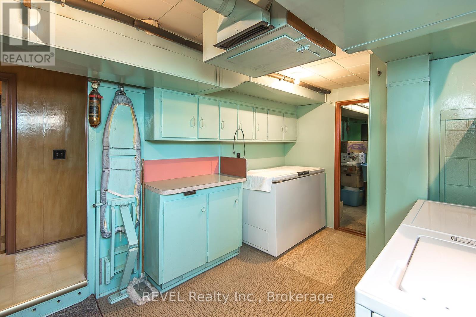 9 Hawthorne Avenue, St. Catharines, Ontario  L2M 6A8 - Photo 24 - X12795616