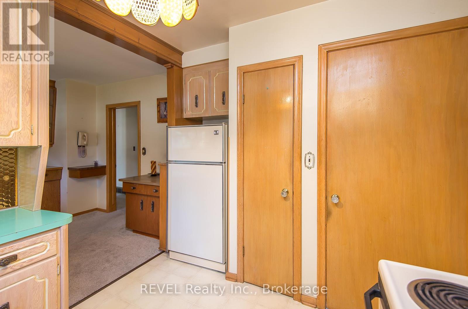 9 Hawthorne Avenue, St. Catharines, Ontario  L2M 6A8 - Photo 9 - X12795616