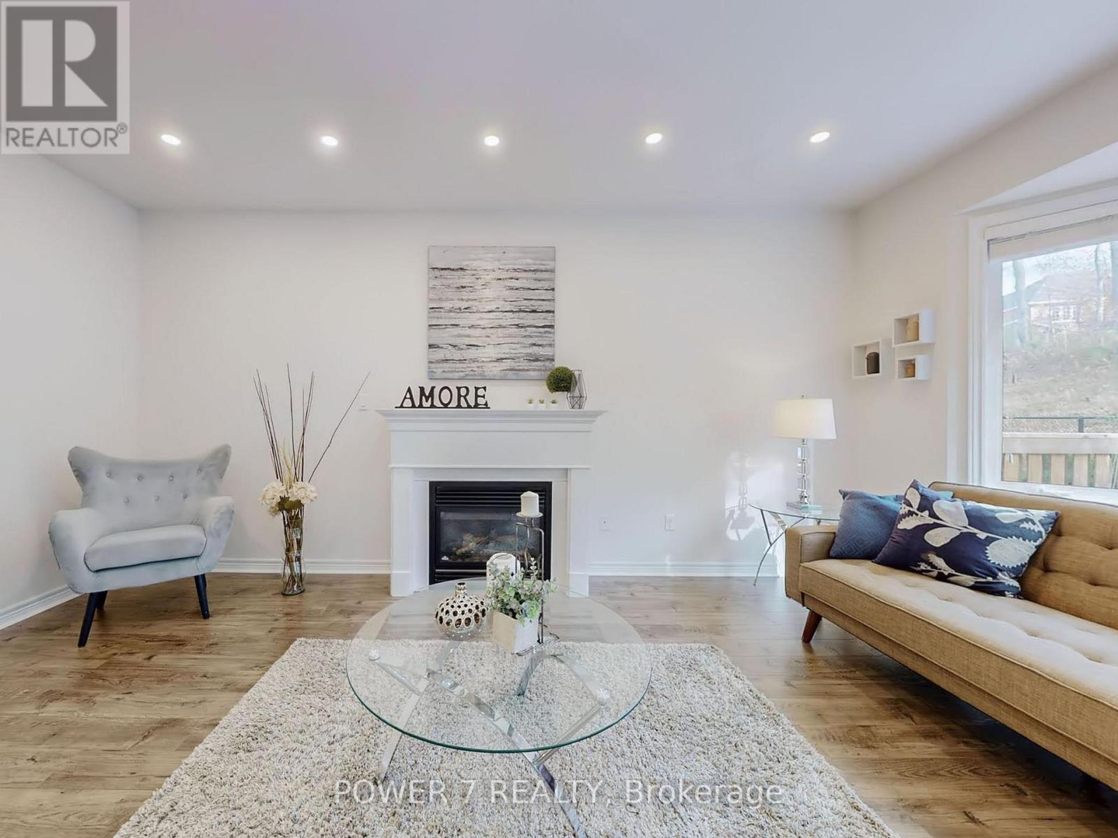 180 Woodspring Avenue, Newmarket, Ontario  L3X 3J4 - Photo 10 - N12795352