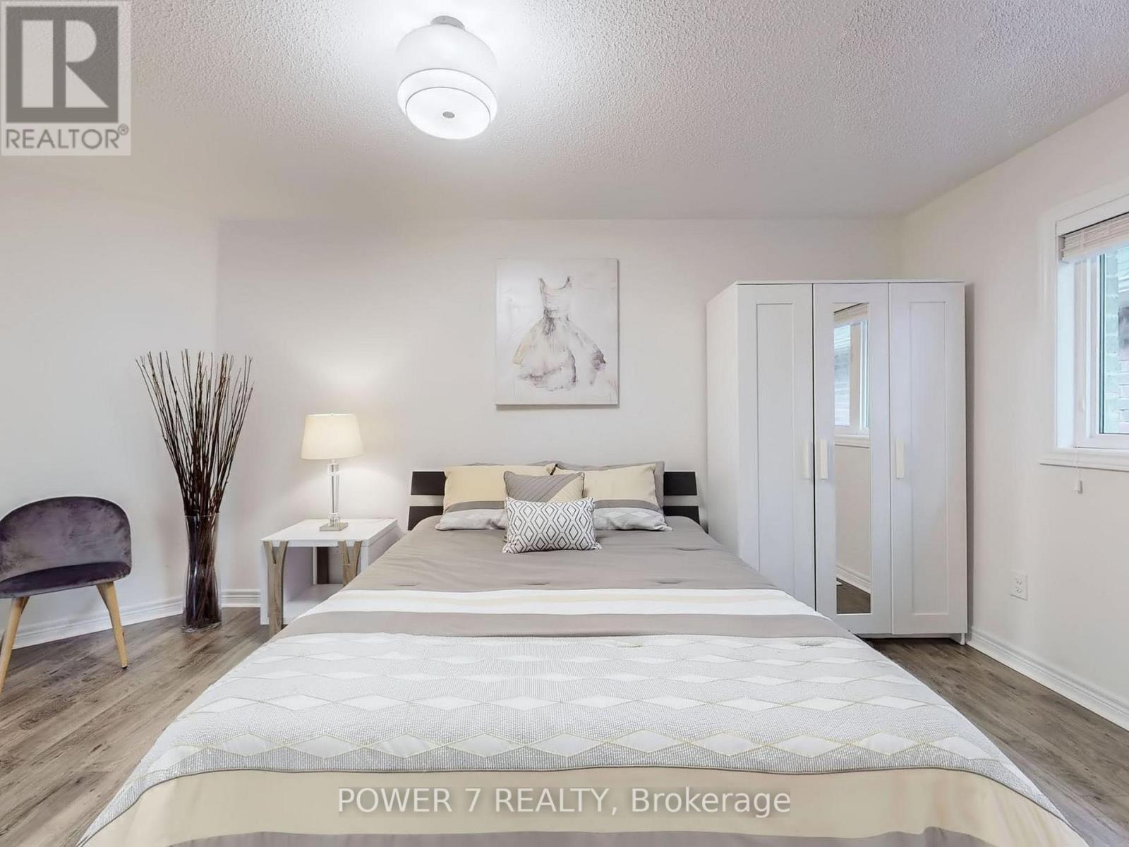 180 Woodspring Avenue, Newmarket, Ontario  L3X 3J4 - Photo 29 - N12795352