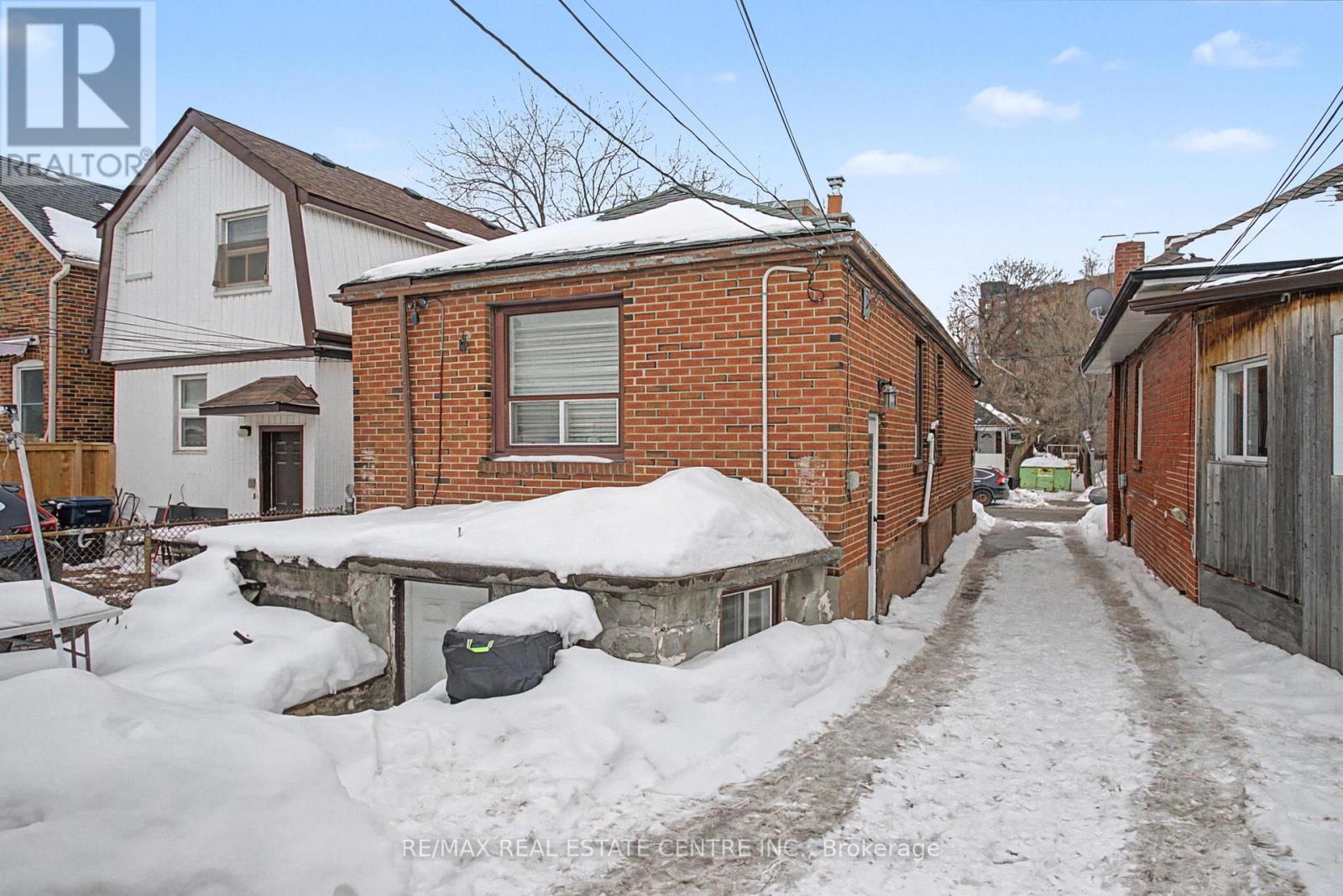 224 Livingstone Avenue, Toronto, Ontario  M6E 2M2 - Photo 3 - W12790484