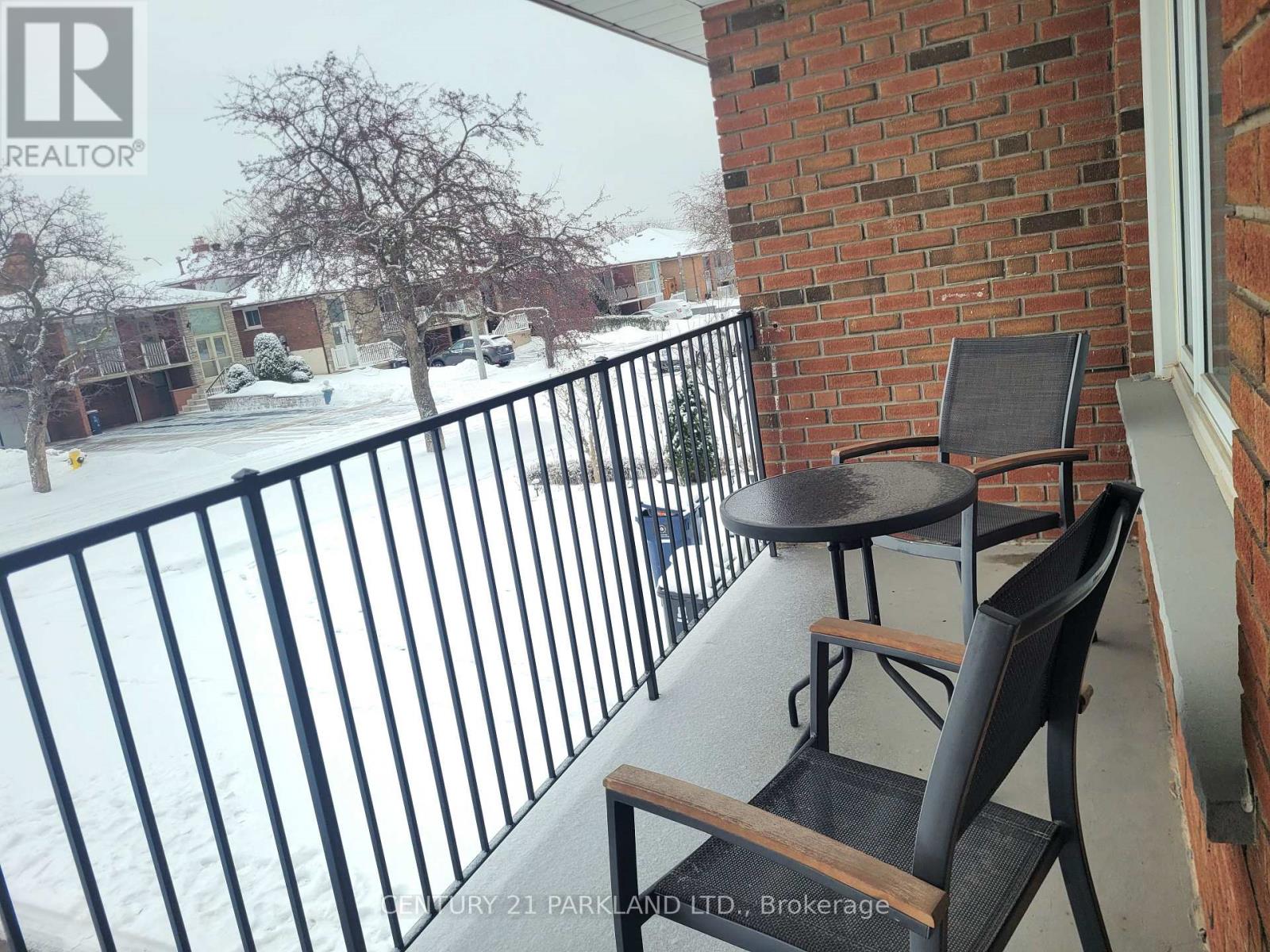 52 Franel Crescent, Toronto, Ontario  M9L 1B7 - Photo 27 - W12665112