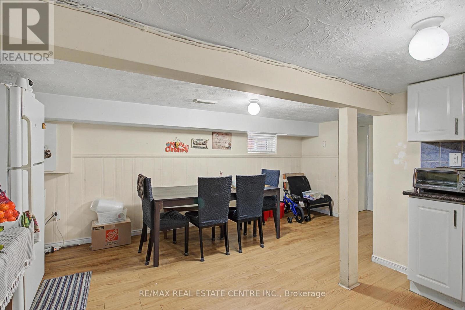 224 Livingstone Avenue, Toronto, Ontario  M6E 2M2 - Photo 22 - W12790484