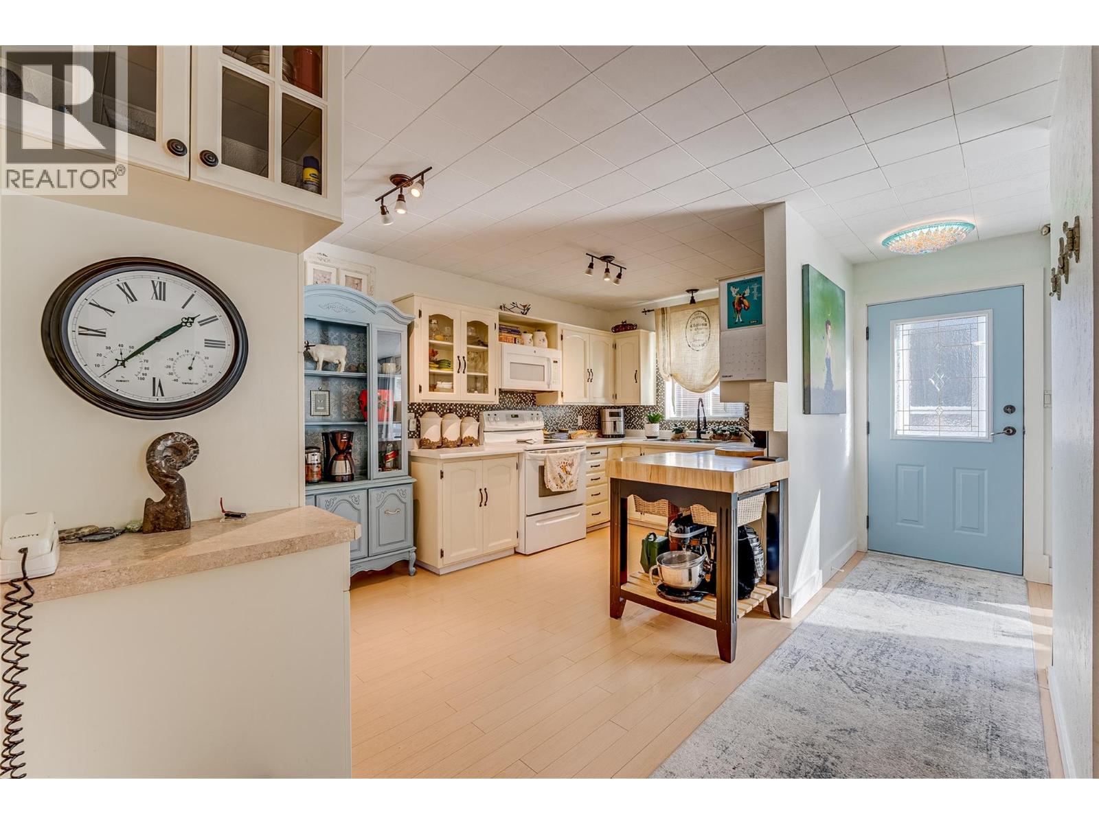 409 Hummingbird Avenue, Vernon, British Columbia  V1H 2A1 - Photo 10 - 10375454