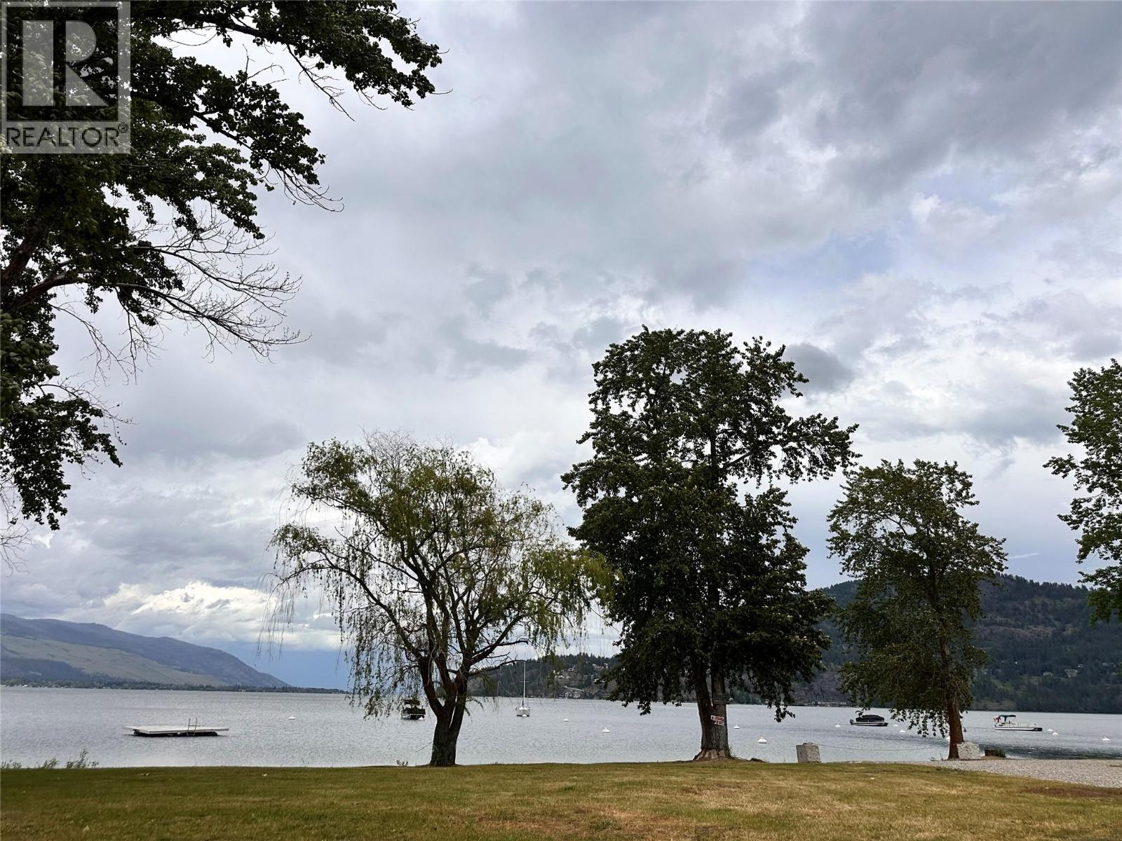 409 Hummingbird Avenue, Vernon, British Columbia  V1H 2A1 - Photo 39 - 10375454