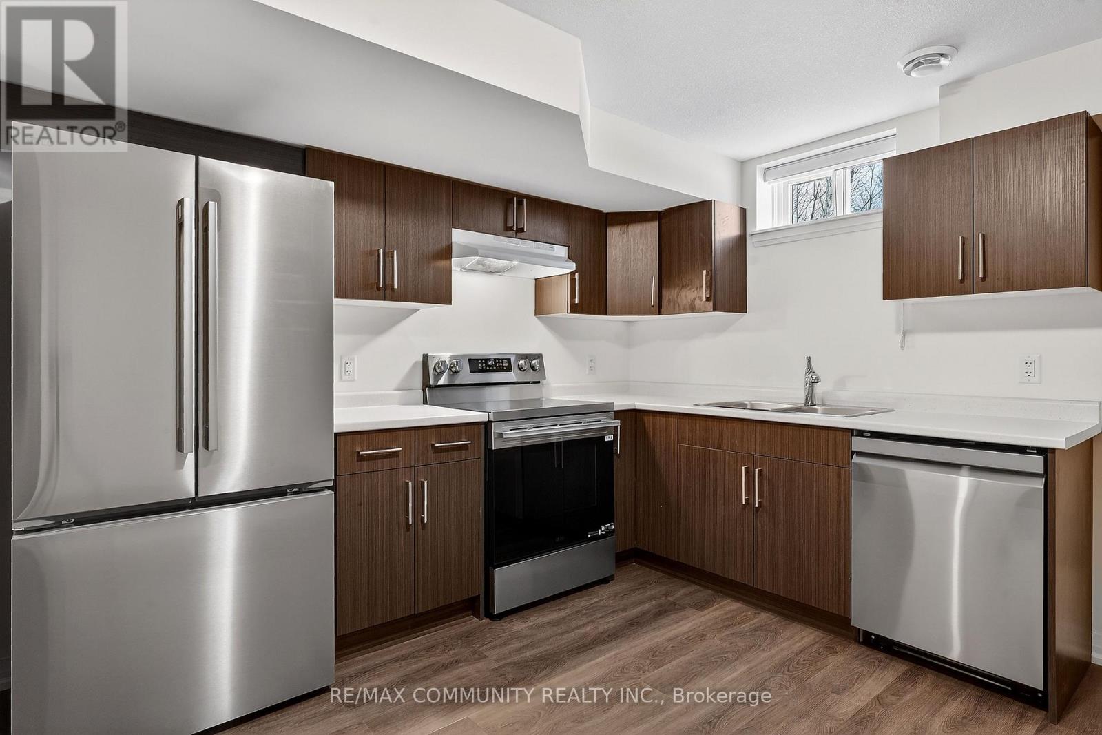 95 Westcott Road, Welland, Ontario  L3C 0K9 - Photo 5 - X12794864