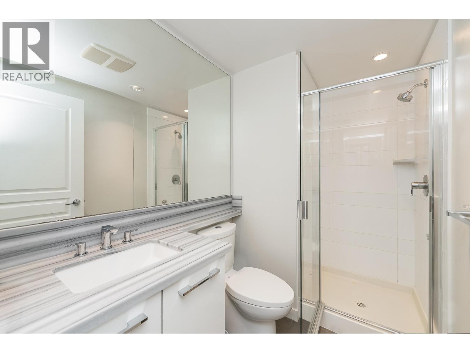 2207 3093 Windsor Gate, Coquitlam, British Columbia  V3B 0N2 - Photo 16 - R3090627