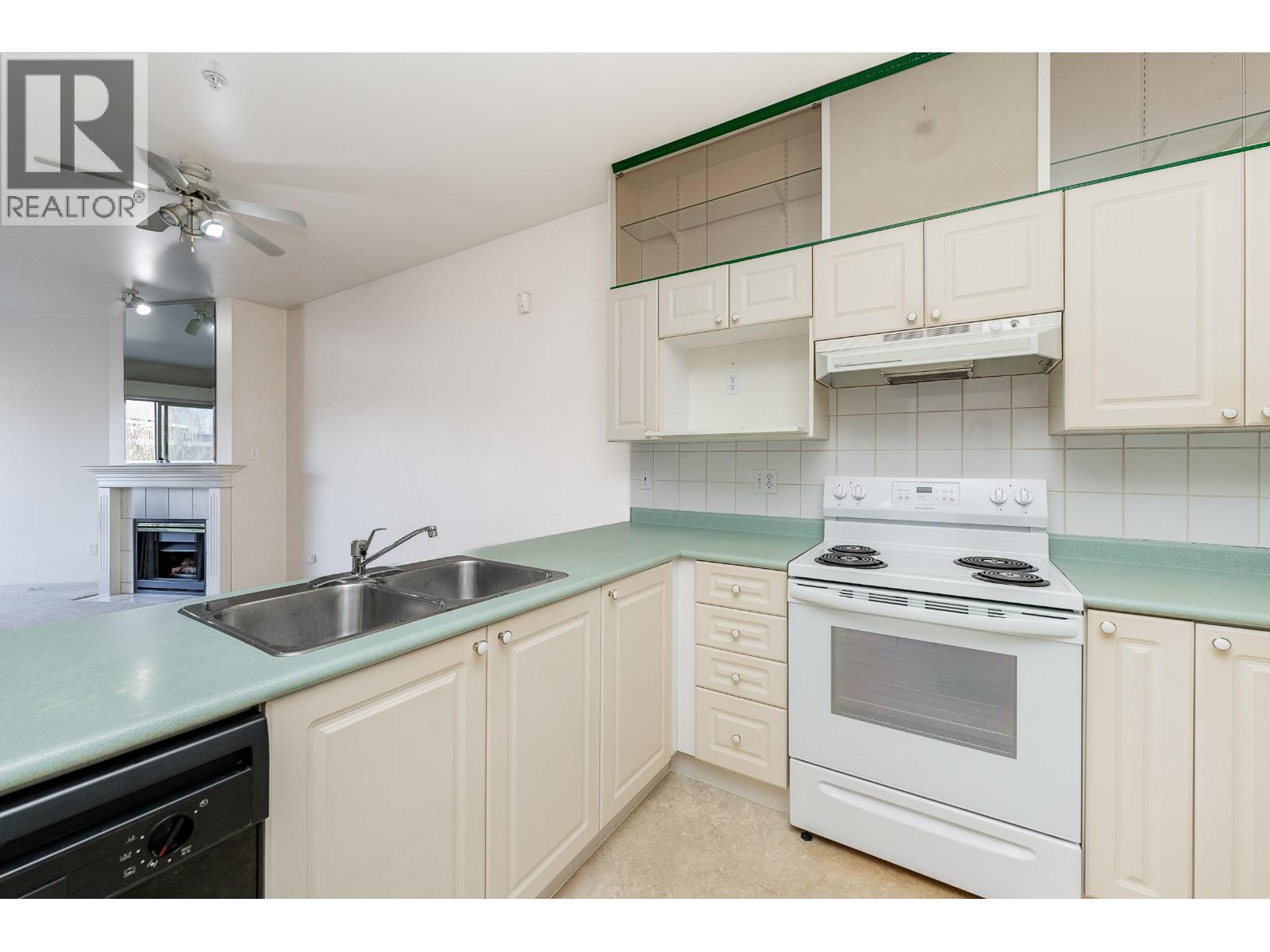 304 2109 Rowland Street, Port Coquitlam, British Columbia  V3C 6J4 - Photo 6 - R3090657