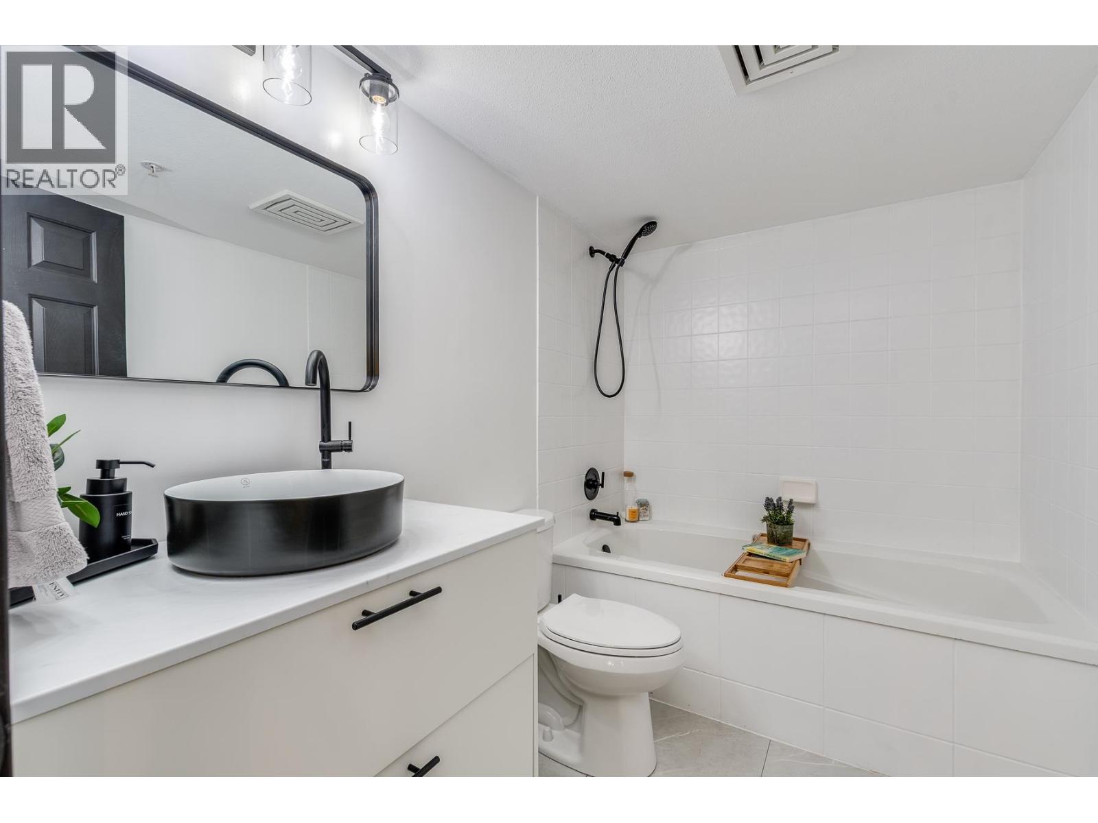 212 22233 River Road, Maple Ridge, British Columbia  V2X 3N7 - Photo 12 - R3090670