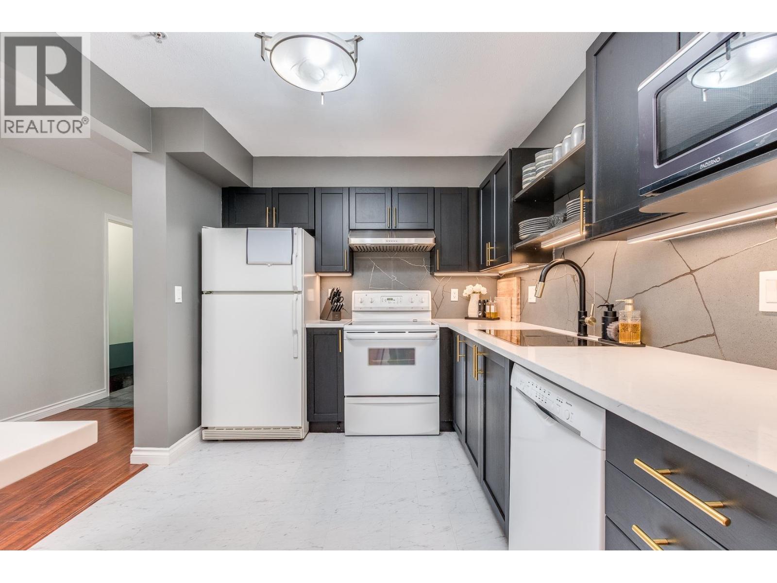 212 22233 River Road, Maple Ridge, British Columbia  V2X 3N7 - Photo 6 - R3090670